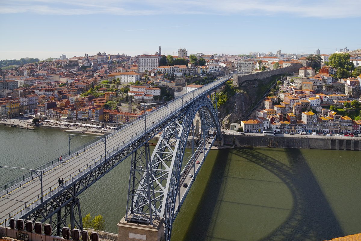 The Dom Luis I bridge over the Douro with the Gaia bank behind
